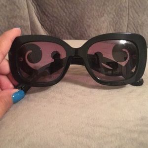 Prada sunglass
